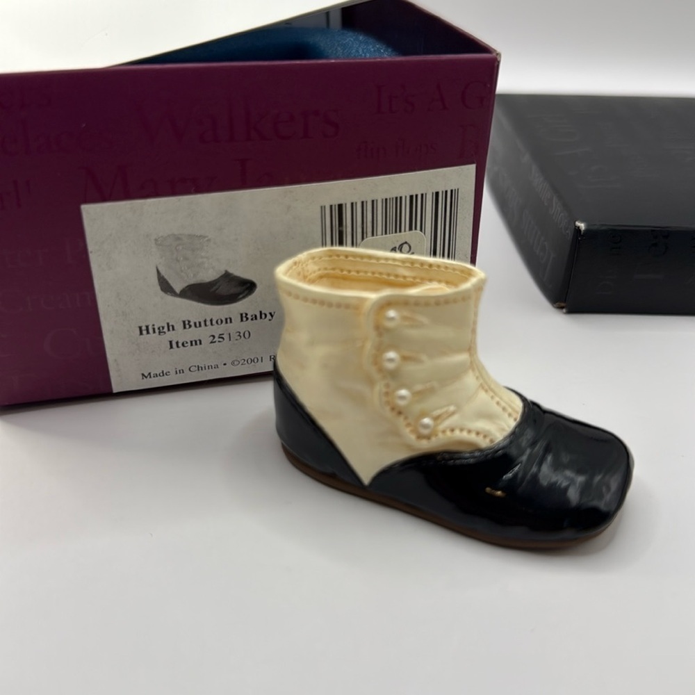 Just the Right Shoe by Raine High Button Baby Item 25130 Circa 2001 Rain Drops
